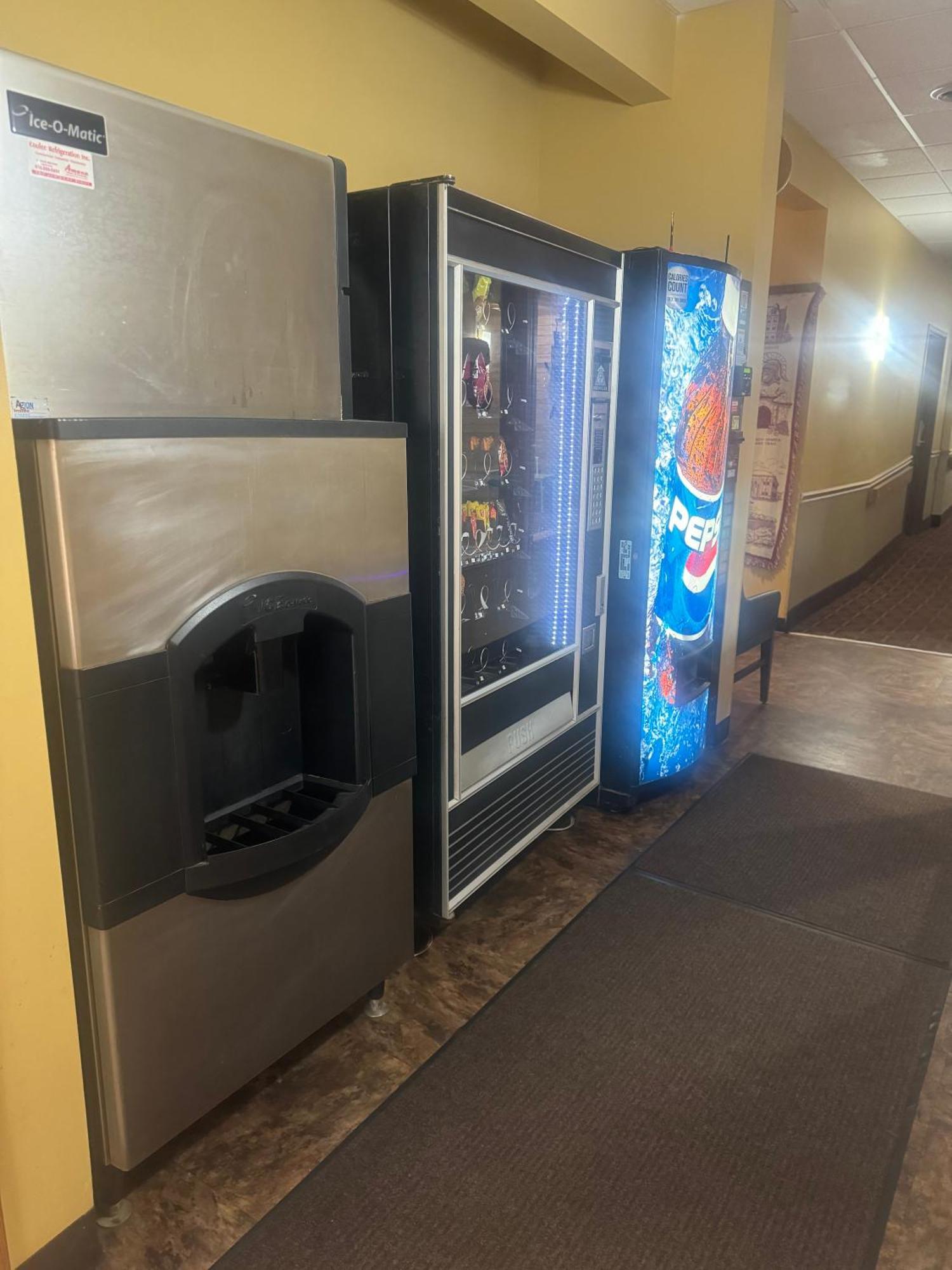 Super 8 By Wyndham Sparta Ngoại thất bức ảnh