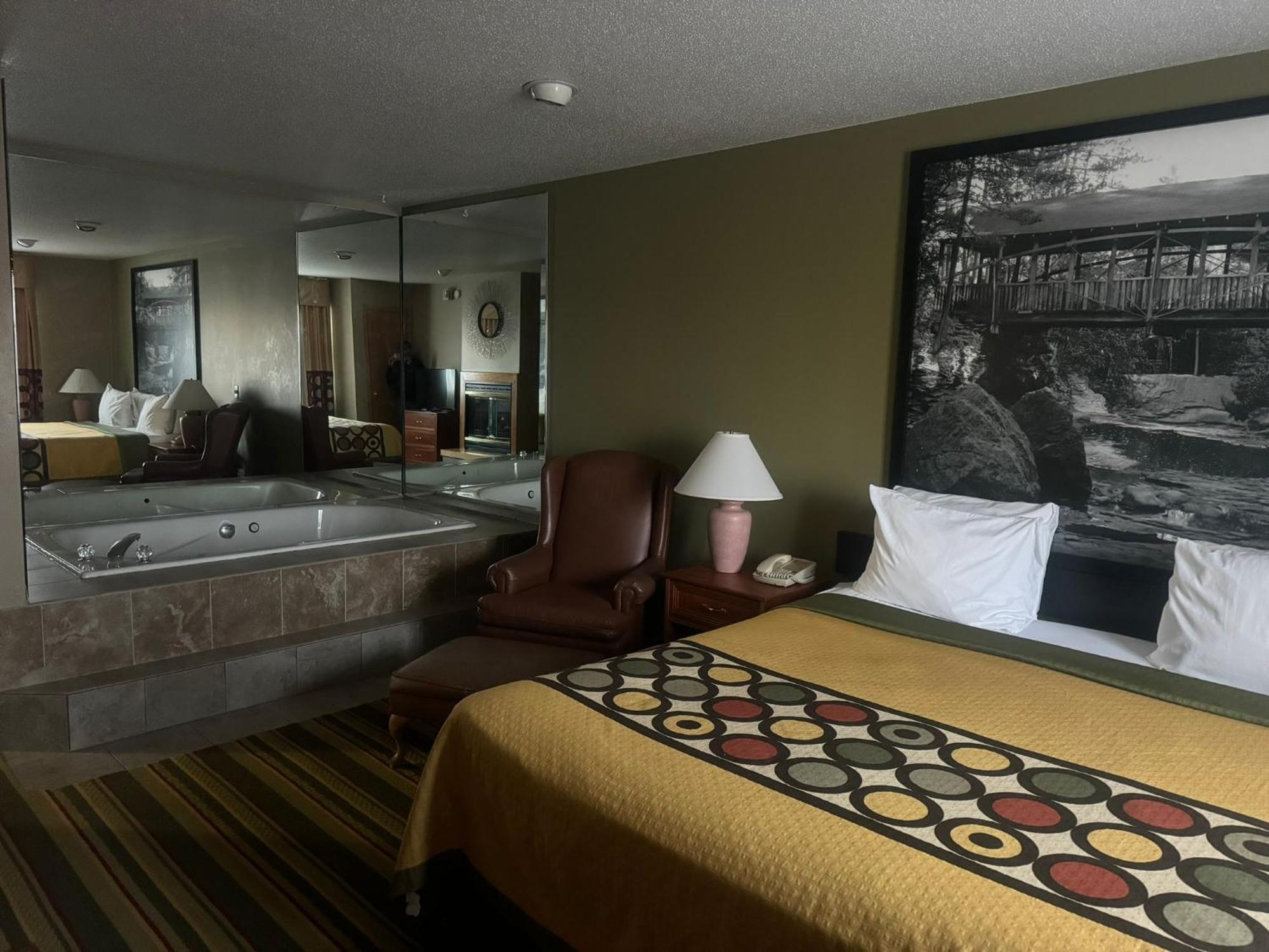 Super 8 By Wyndham Sparta Ngoại thất bức ảnh